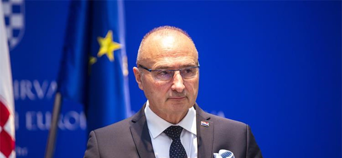 Grlić Radman: Potrebno je pozorno pratiti stanje u Crnoj Gori